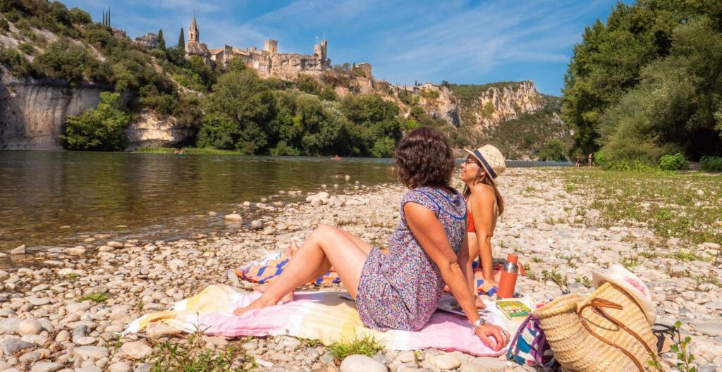 © marina geray 2 web 1920x990 © marina geray 2 web 1920x990